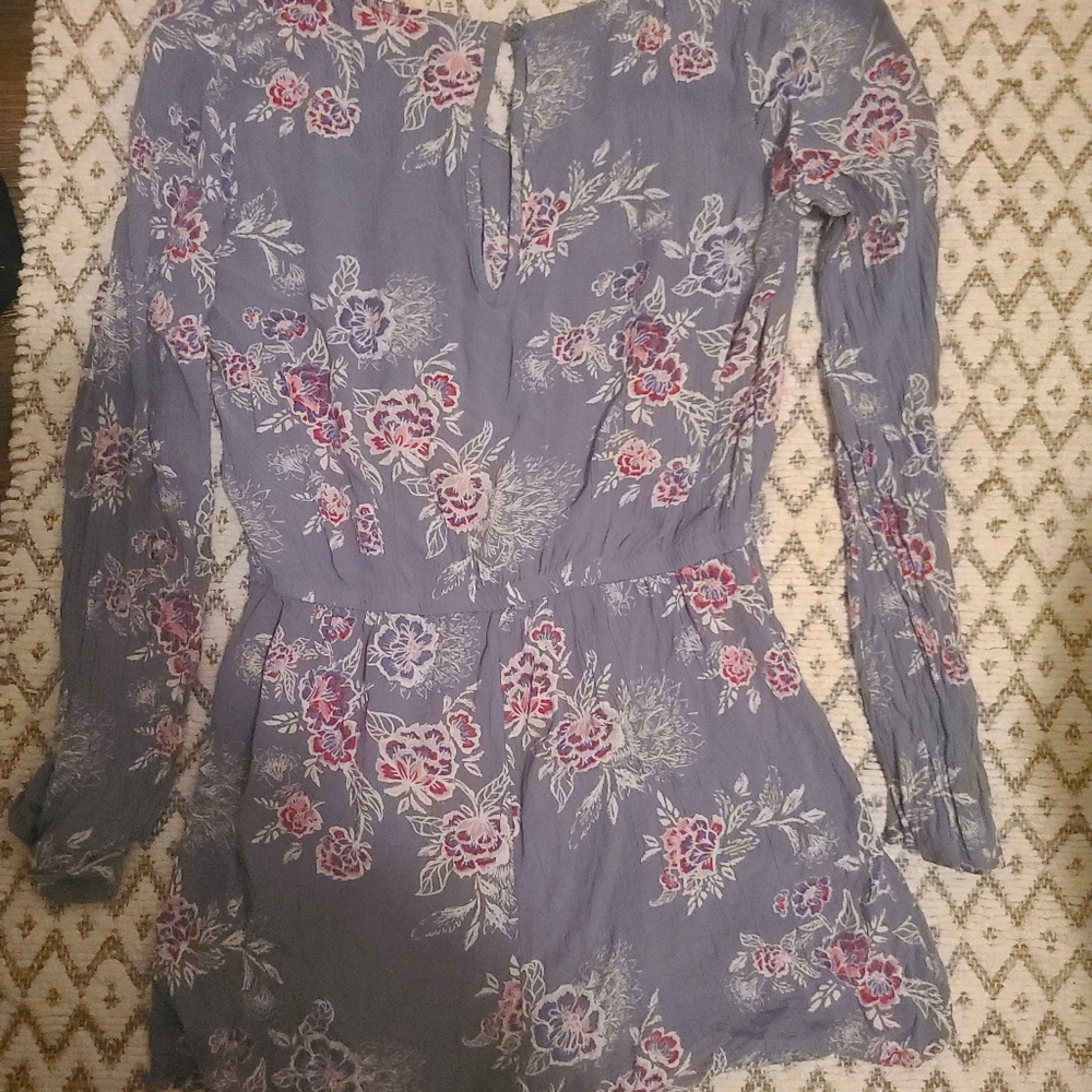 Romper - Picture 2 of 2